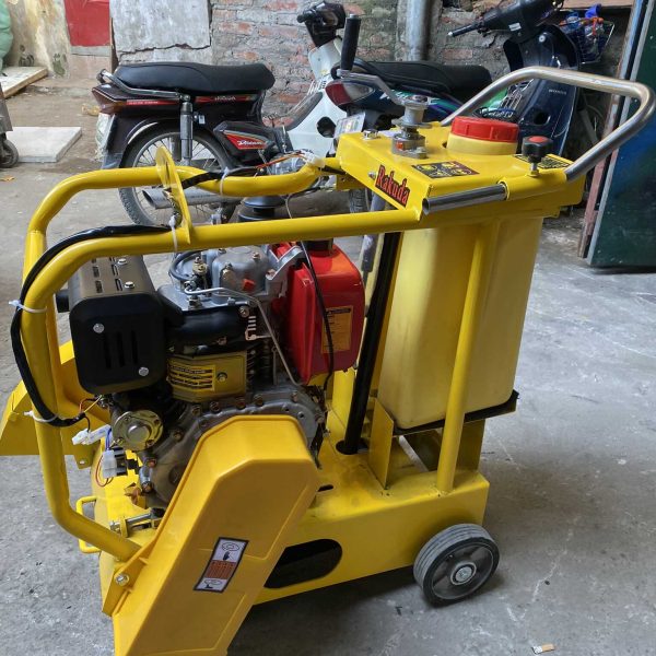 Máy cắt bê tông Diesel-Honda-Cắt sâu 18cm Q500B