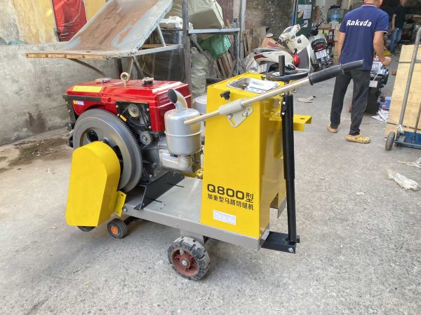 MÁY CẮT BÊ TÔNG CBT80 - DIESEL D24 GIÓ+ĐÈN - 32CM