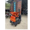 lu dắt tay Hitachi